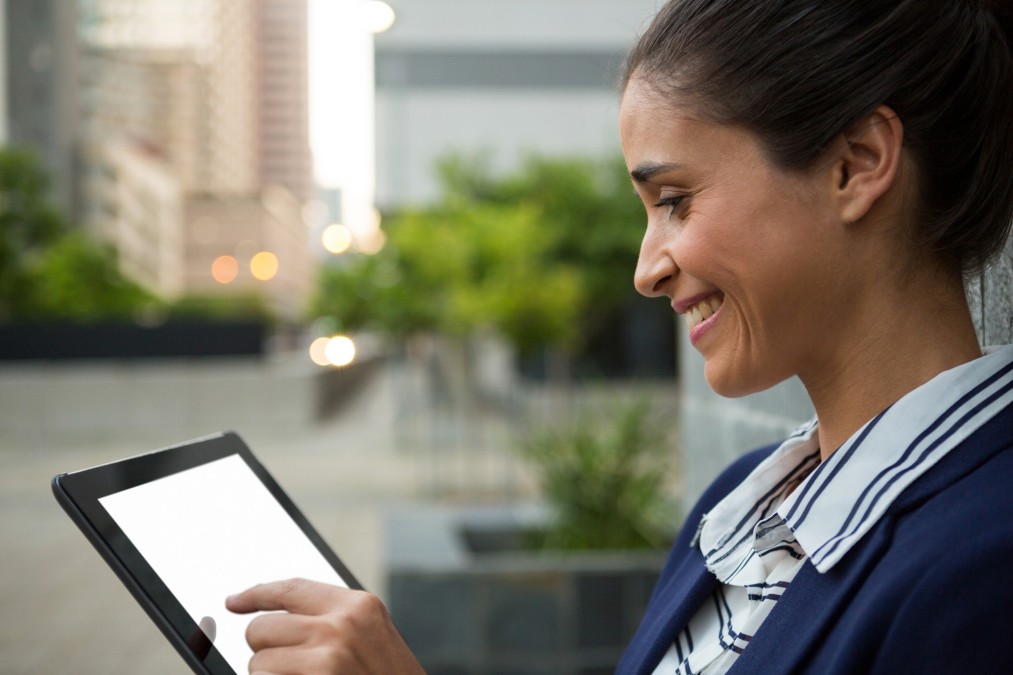Business executive using digital tabletBusiness executive using digital tablet